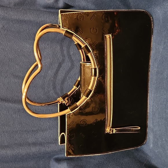 GUESS Black patent purse - Picture 5 of 6